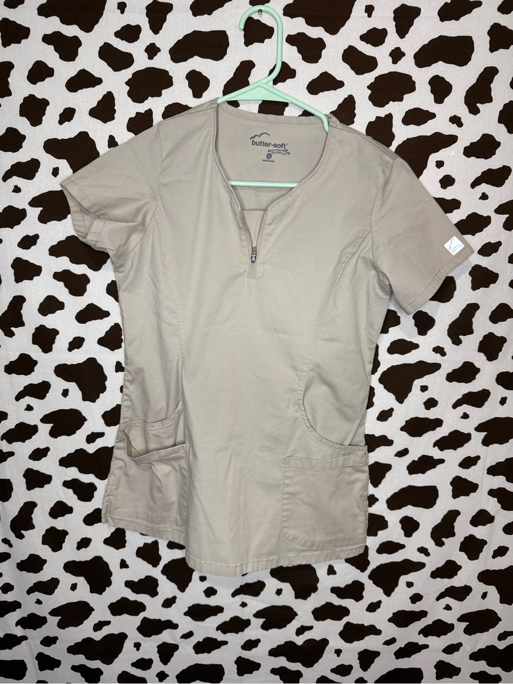 Butter-Soft Women's Medical Scrub Top Zip Neck XXS Beige Polyester Solid